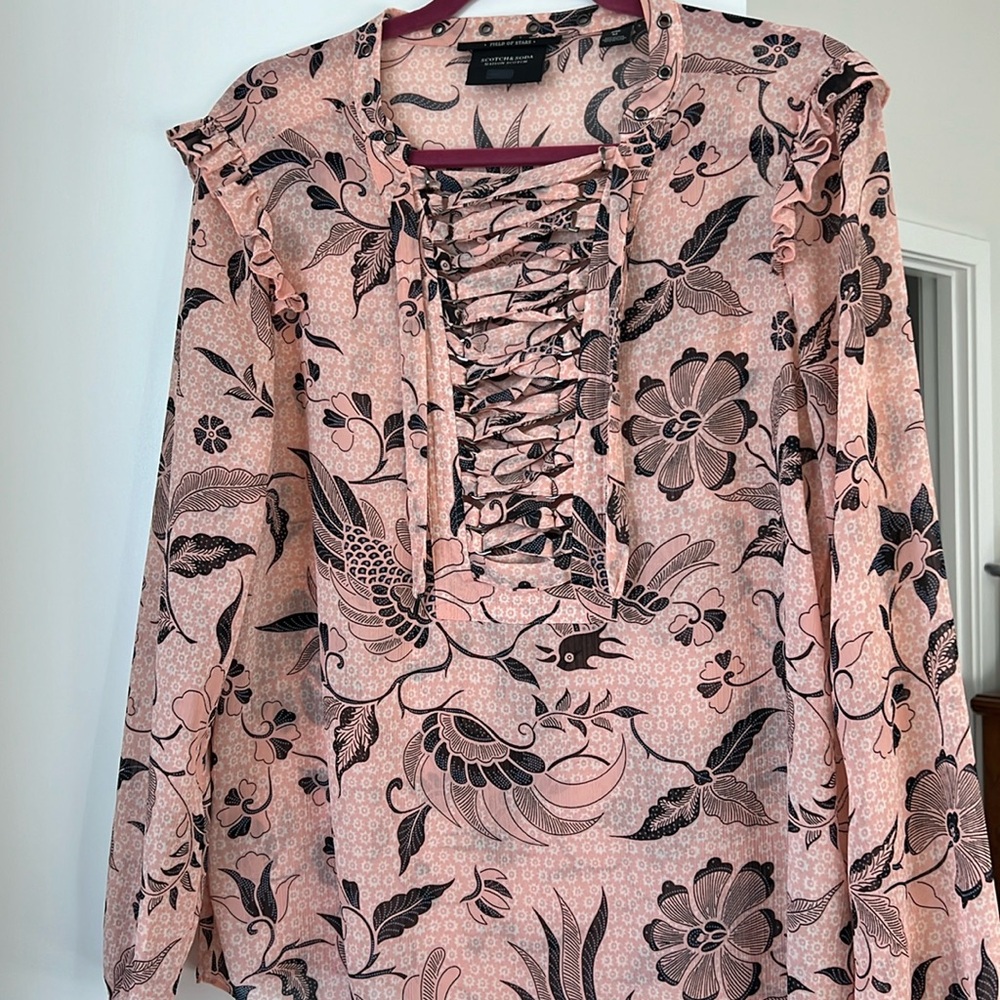 Unique pattered blouse size m